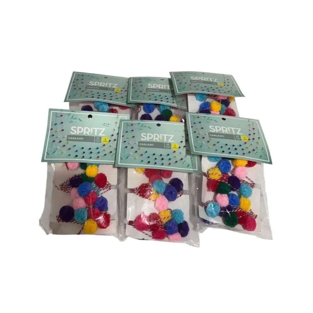 Spritz colorful pom
